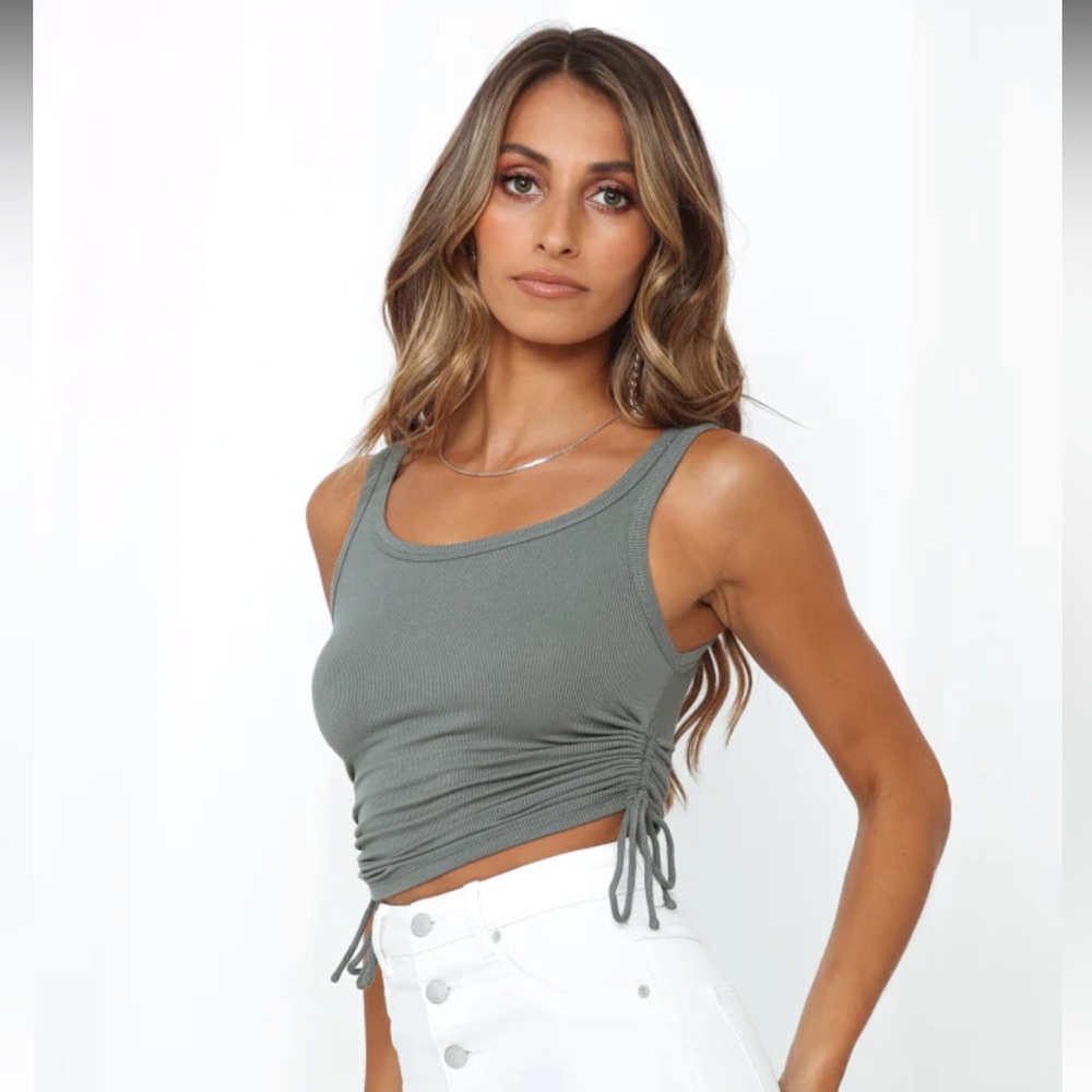 Hello Molly Do Or‎ Die Tank Top in Green, Size M